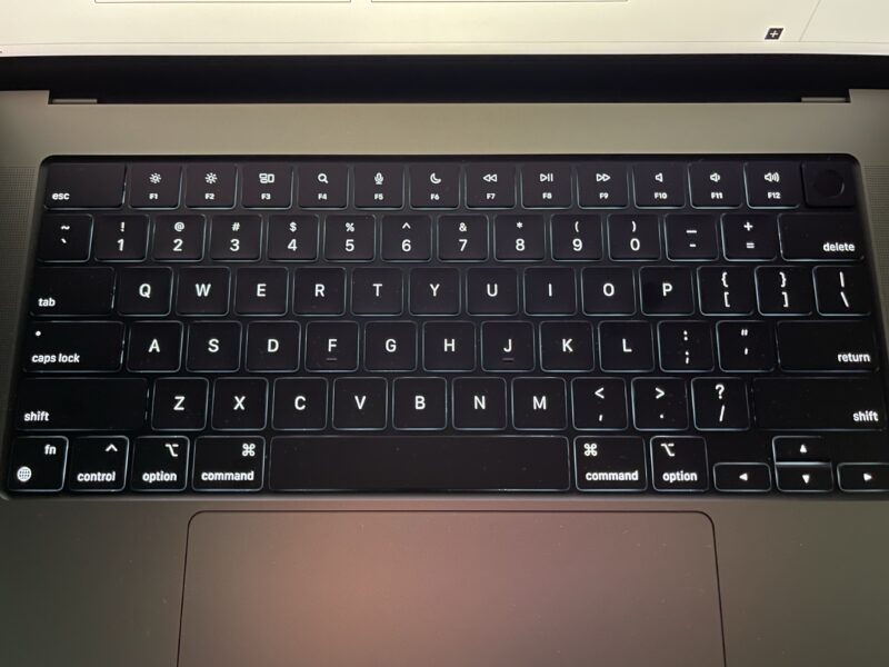 MacBook Pro us配列キーボード