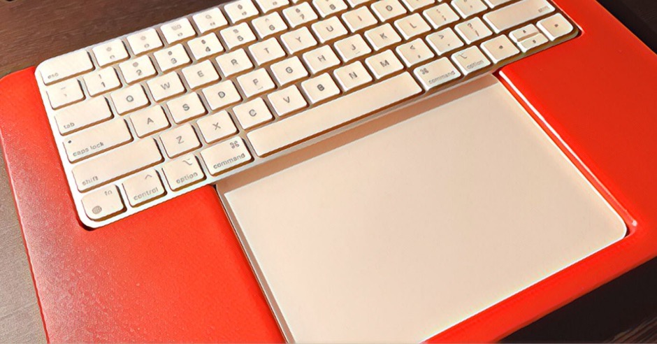 MacBookと同じ配置で使えるトレイのアイキャッチ画像