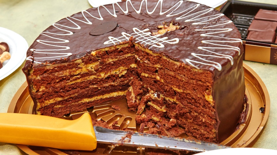 ホールケーキを三等分する方法のイメージ画像-4