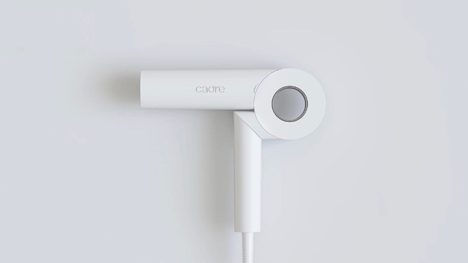 シンプルなのにハイテクな「cadre hair dryer」